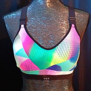 VICTORIA SECRET VSX SPORT BRA SIZE 32C
